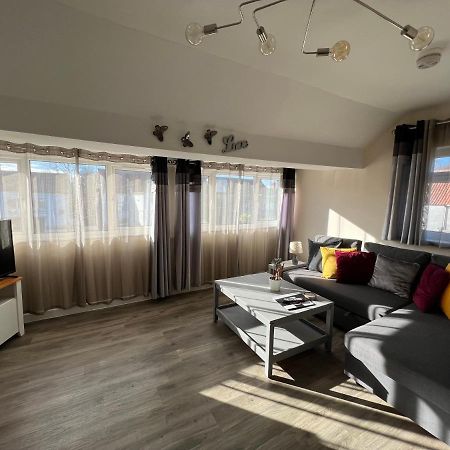 Edge Of Glastonbury And Street Town Centre, 2Bd Apt With Parking Apartment Екстериор снимка