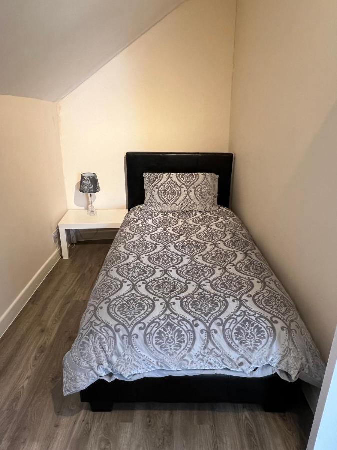 Edge Of Glastonbury And Street Town Centre, 2Bd Apt With Parking Apartment Екстериор снимка